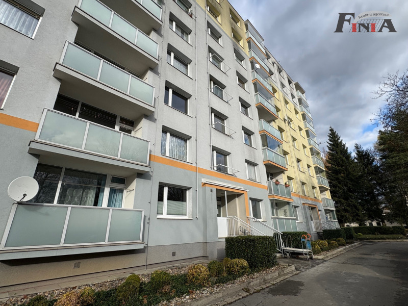 Pronájem bytu 1+kk v OV na Slovance v České Lípě