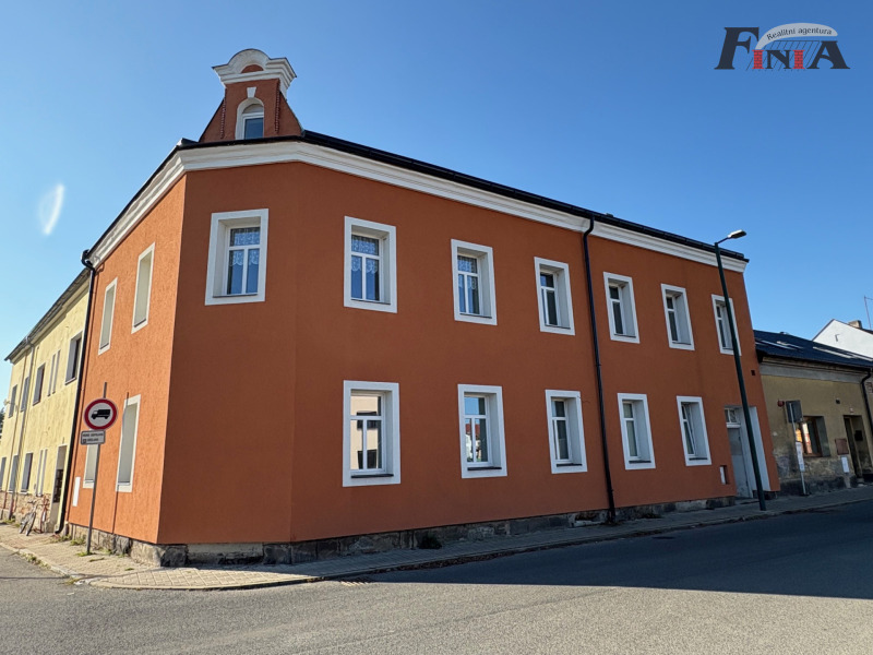 Pronájem prostorného bytu 2+kk v Mimoni po celkové rekonstrukci