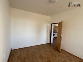 Pronájem prostorného bytu 2+kk v Mimoni po celkové rekonstrukci