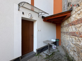 Pronájem prostorného bytu 2+kk v Mimoni po celkové rekonstrukci