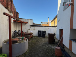 Pronájem prostorného bytu 2+kk v Mimoni po celkové rekonstrukci