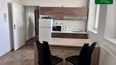 Pronájem vybaveného bytu 1+kk v České Lípě