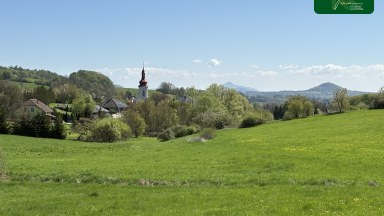 Prodej krásného stavebního pozemku ve Volfarticích (okr. Česká Lípa)