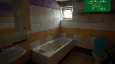 Prodej rodinného domu se třemi bytovými jednotkami Holý vrch, Česká Lípa